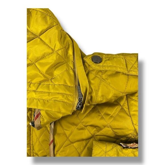 Burberry Diamond Quilted Yellow Snap Button Full Zip Hoodie Jacket Size Medium - Picture 8 of 9